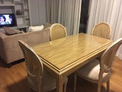 MESA DE COMEDOR ITALIANA