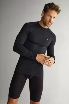 CAMISETA TERMICA LYCRA CON MEDIO CUELLO (77-06001)