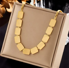 Collar MERY