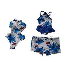 Kit familia praia 3 peças -mãe, pai e bebê maiô azul flores - comprar online