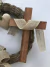Guirlanda de Páscoa Ele Vive Decoração - Ateliê Jupi Artes - Artesanato em Mdf e Madeira - Decoração e Inspiração