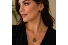 Conjunto Elegance Preto Resinado Aço Banho Dourado c/Caixa - CJAÇ0006