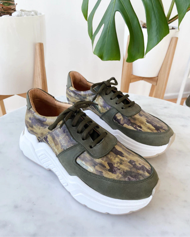 Zapatillas militares oliva