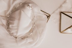 Headband Sakura - Vestidos de noiva exclusivos ARTHA ATELIER