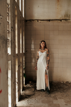 Vestido Luna em cetim Mellow no viés. - comprar online