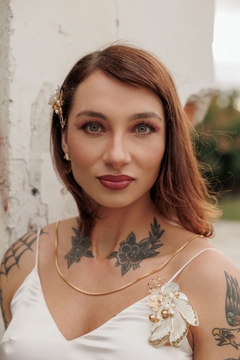 Acessório Concha, presilha para cabelo ou roupa em conchas, com madre pérolas, pérolas naturais e sintéticas. na internet