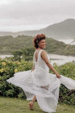 VESTIDO GINGER - vestido duas peças com tubinho silhueta A em micro paetê, com vetido em tule com aplicações de cristais svarowski aplicados. - comprar online