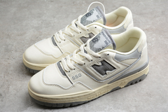 Tênis New Balance 550 na internet