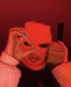 Balaclava Y2K na internet