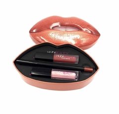 Huda beauty contour & Strobe Lip Set - comprar online