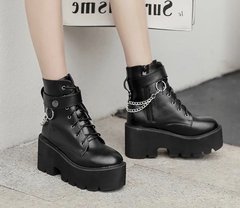 Bota gothic corrente