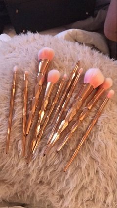Pincéis de maquiagem Flawless na internet