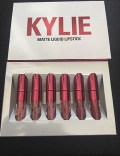 Kit Kylie Jenner Valentine Edition on internet