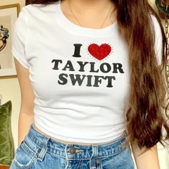 Baby tee love Taylor swift na internet