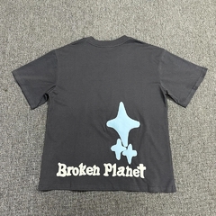 Camiseta into the abyss na internet