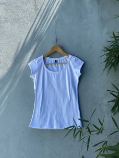 Remera Nativa Entallada - comprar online