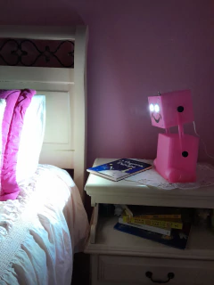 Luminária Robô 3D - Rosa - comprar online