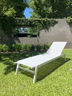 Reposera Krabi White - tienda online