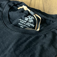 T-shirt JJ na internet
