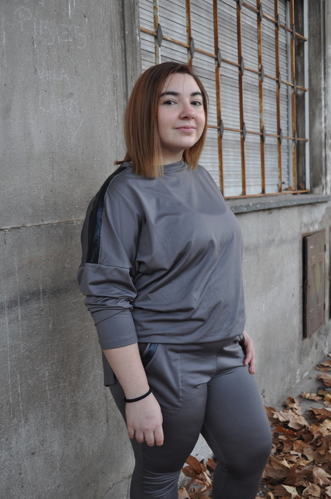 BUZO OLIVO gris