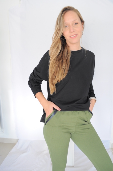 Buzo Olivo art.4 (sin cuerina)