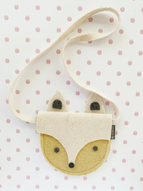 Carterita de fieltro “zorrita mostaza”