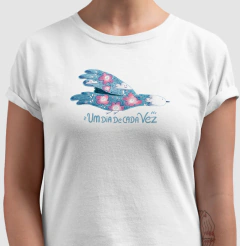Camiseta Pássaro - Um dia de cada vez