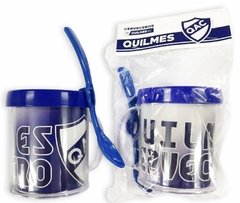 Taza de Plastico Con Cucharita Con Soporte Quilmes
