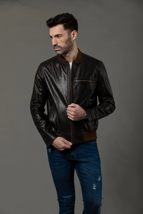 CAMPERA BOMBER BOKEN | CUERO GENUINO CHOCOLATE - comprar online