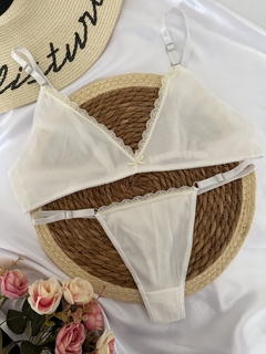 Conjunto Bralette sin aro y les reg - Catalia lenceria 