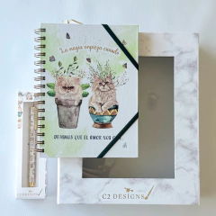Set Caja Chica: Cuaderno La Magia + Roller Pen + Caja