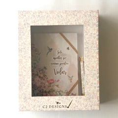 Set Caja Chica: Cuaderno Solo Aquello + Ball Pen Flora + Caja - comprar online