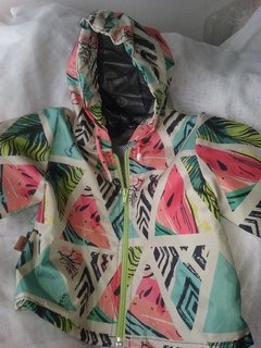 Campera Rompevientos impermeable sin abrigo, forro red en internet