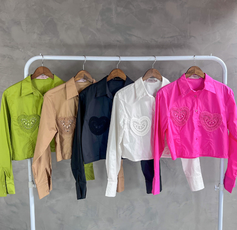 Camisa Fabrícia em tricoline Bordado.