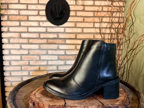 Bota Santa Lolla Salto médio.