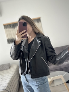 Campera Black - comprar online