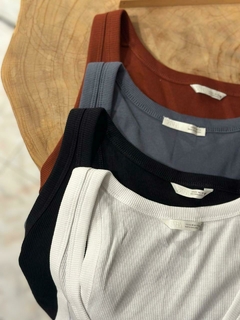 Musculosa Basic/ Zara