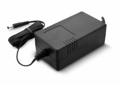 FUENTE SWITCHING 12V 8.2A PLUG 2.1MM FULLENERGY DE ESCRITORIO