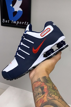 Nike shox azul e branco