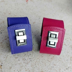 Brazalete con torniquete rectangular
