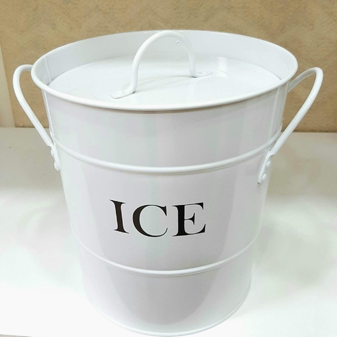 Hielera enlozada blanca con cucharón y tapa