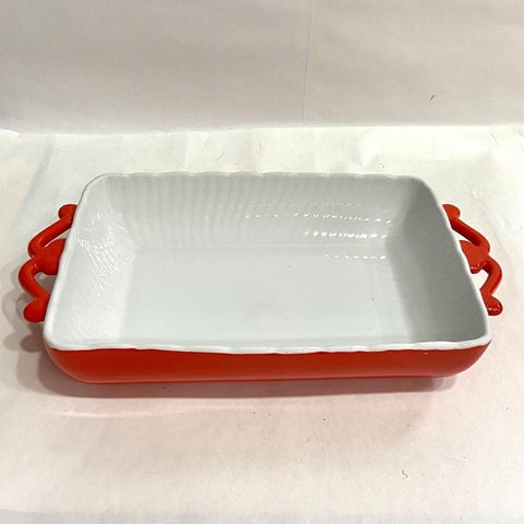 Fuente de cerámica rojo