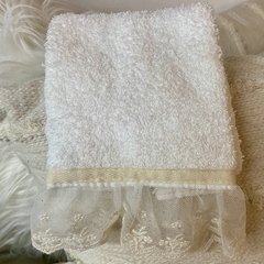 Toallas de mano con encaje y puntilla natural - comprar online