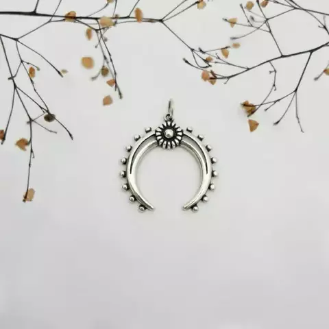 Pingente Lua Invertida