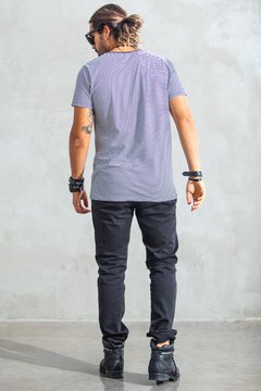 Camiseta Básica Masculina Manhood Stripes na internet