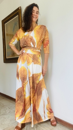 Macacão Sereia Jersey Folhas Douradas na internet