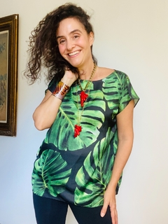Camiseta Kaftan Cetim Costela de Adão Preta - comprar online