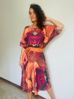 Vestido Morcego Saia Evasê Crepe Orquídea Laranja - online store