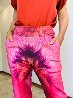 Calça Alfaiataria Neoprene Leão Pink - ALESSA