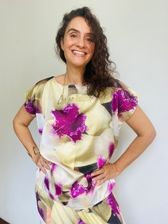 Camiseta Kaftan Cetim Orquídea Branco
